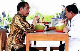 Jokowi Makan Bakso Magelang